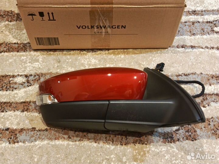 Зеркало правое Volkswagen Polo 2020-23 красное