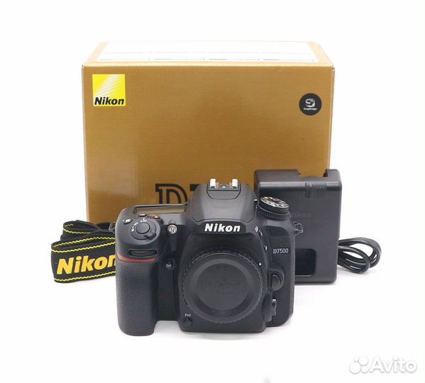 Nikon D7500 body в упаковке (пробег 1460 кадров)