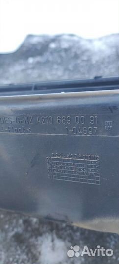 Бардачок W210