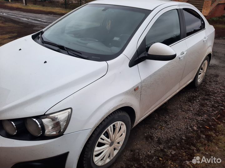 Chevrolet Aveo 1.6 МТ, 2013, 215 000 км