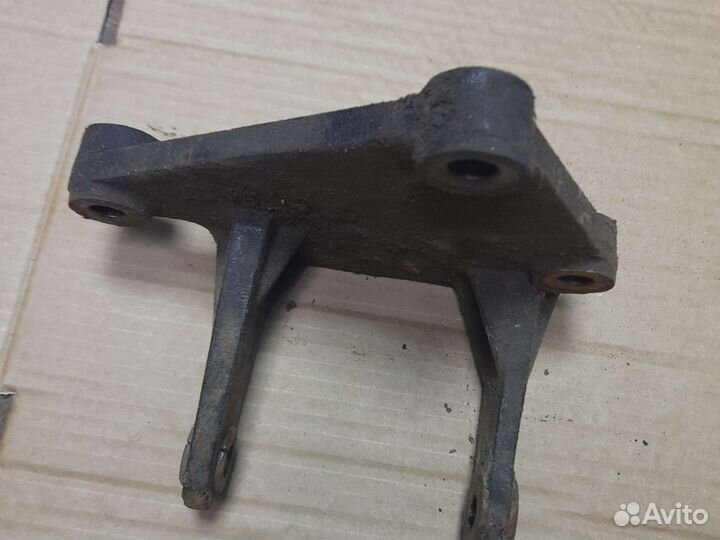 Кронштейн подушки АКПП Черри Тигго t11