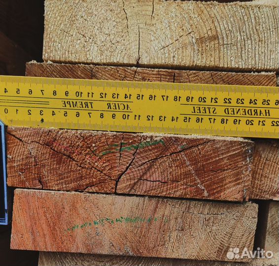 Качественные доски лиственницы 50x200 мм, строго о