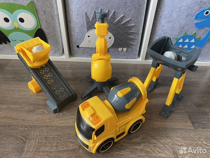 Игрушки для мальчика пакетом