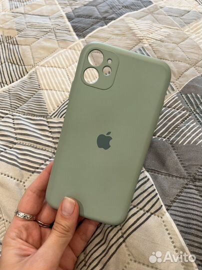 Чехол на iPhone 11