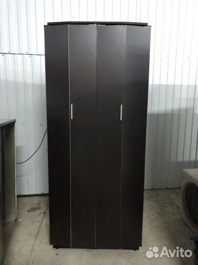 Шкаф для сигарет, сигаретный шкаф