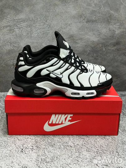 Кроссовки Nike Air Max Tn Plus