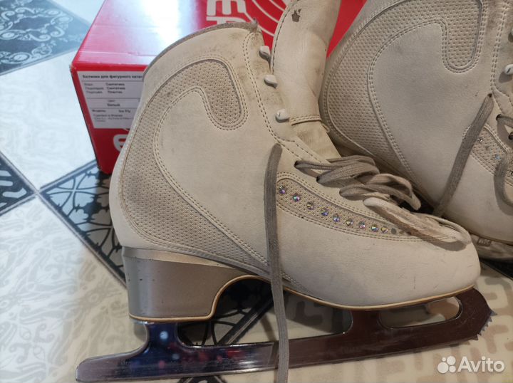 Фигурные коньки edea ice fly 260