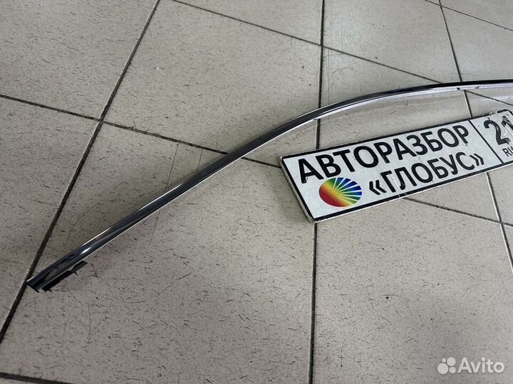 Молдинг передней двери Тойота Рав 4 Toyota Rav 4