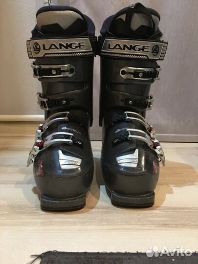 Горнолыжные ботинки lange