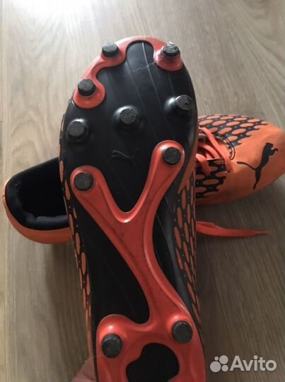 Футбольные бутсы