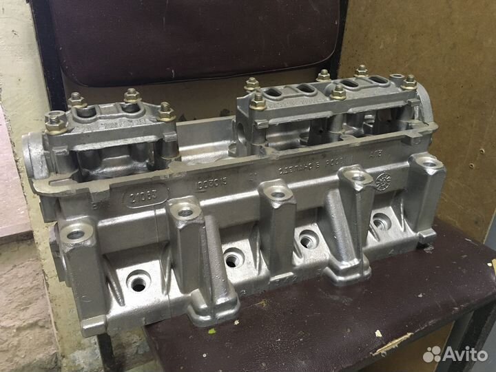 Головка блока цилиндров 21083