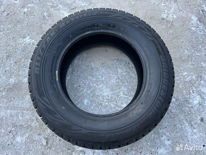 Bridgestone Blizzak Revo GZ 205/65 R15