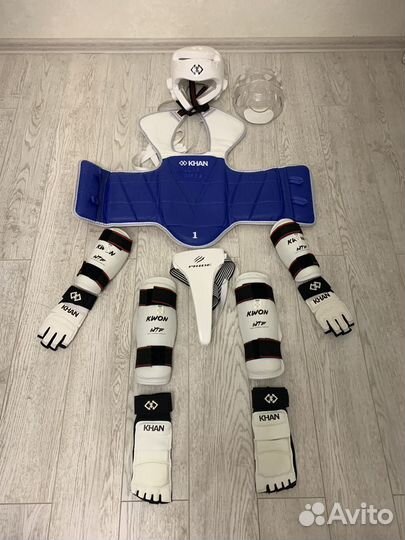 Комплект экипировки для тхеквондо