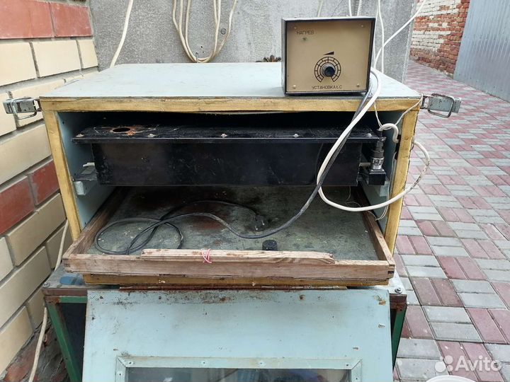 Инкубатор полуавтомат