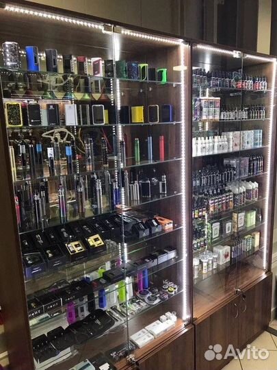 Витрина для табака и сигарет