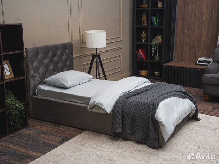 Кровать с матрасом, цена за полный комплект. Без предоплаты