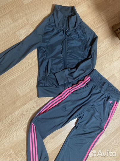 Спортивный костюм adidas оригинал Женский 42