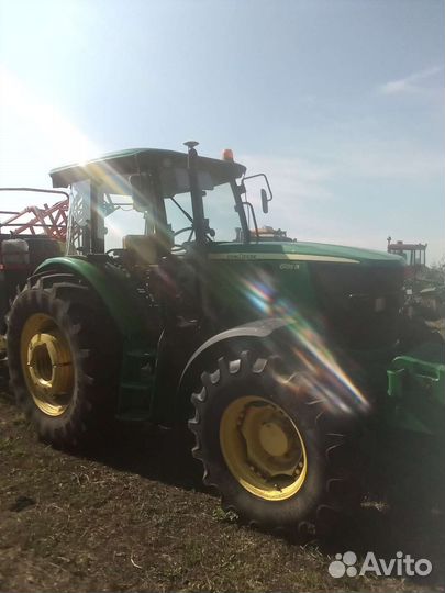 Трактор John Deere 6135B, 2014