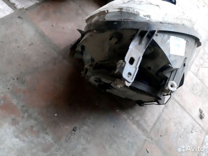 Фара приора