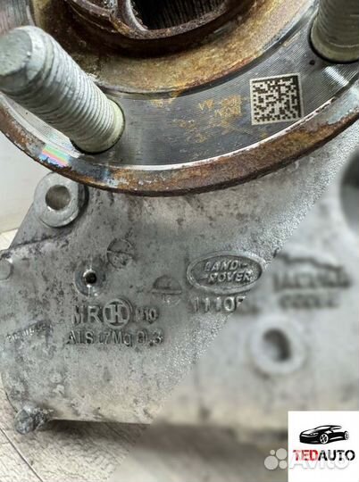 Кулак задний правый, Jaguar F-pace 2021