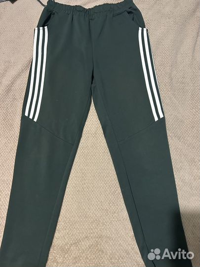 Спортивный костюм женский