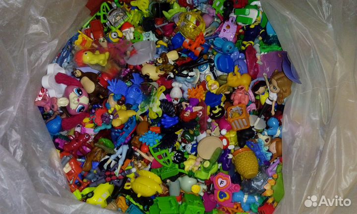 Игрушки киндер 3кг