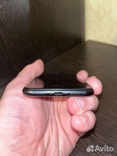 iPhone SE (2020), 128 ГБ