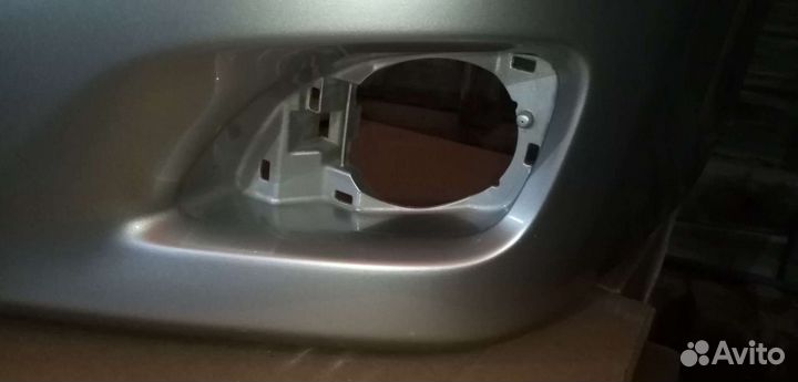 Бампер передний тойота