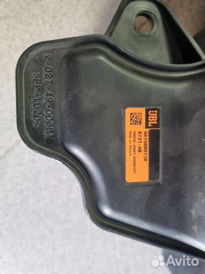 Сабвуфер Toyota land cruiser 200