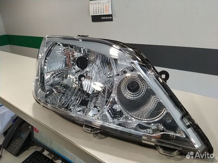 Фара правая Renault Logan 2005-2014