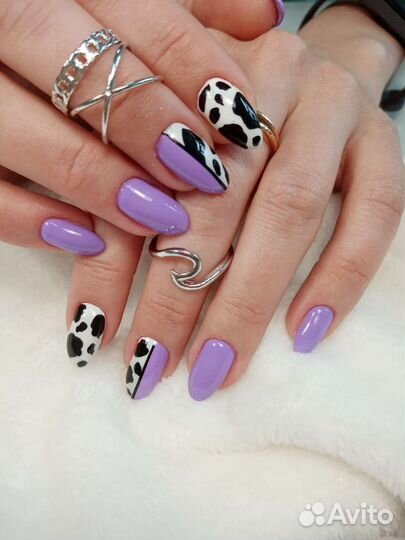 Педикюр с покрытием лаком