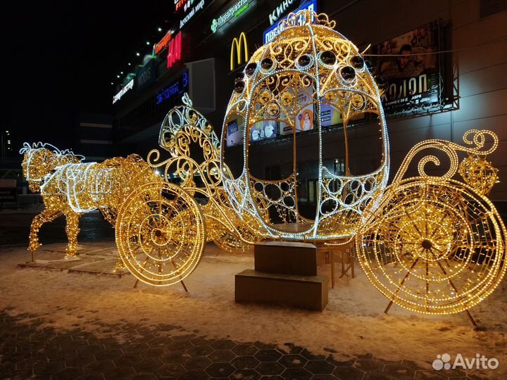 Карета металлическая светодиодная уличная