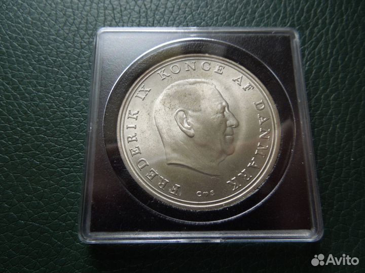 Юбилейное серебро Дании 2,5,10 крон