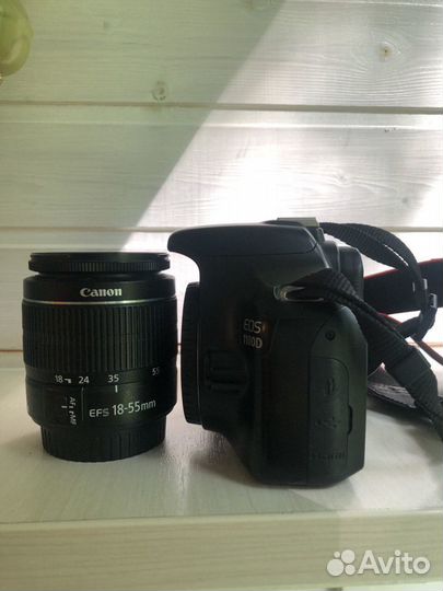 Зеркальный фотоаппарат Canon 1100d
