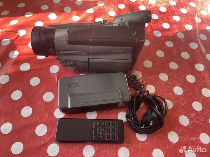 Видеокамера hitachi vm-e535le