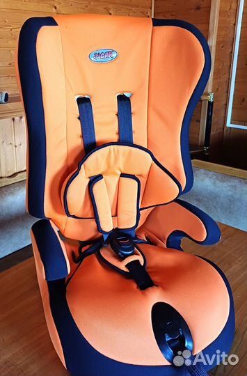 Детское автокресло siger