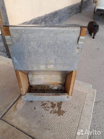 Кормушки для кроликов