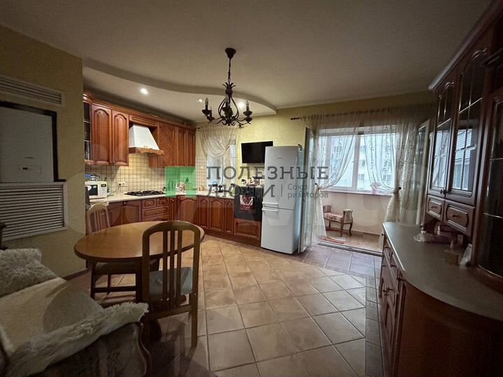 4-к. квартира, 129,5 м², 7/10 эт.