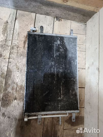 Радиатор кондиционера Audi A4 2006г