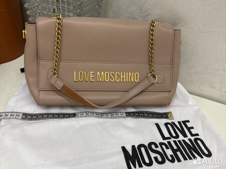 Клатч love moschino