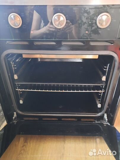 Духовой шкаф