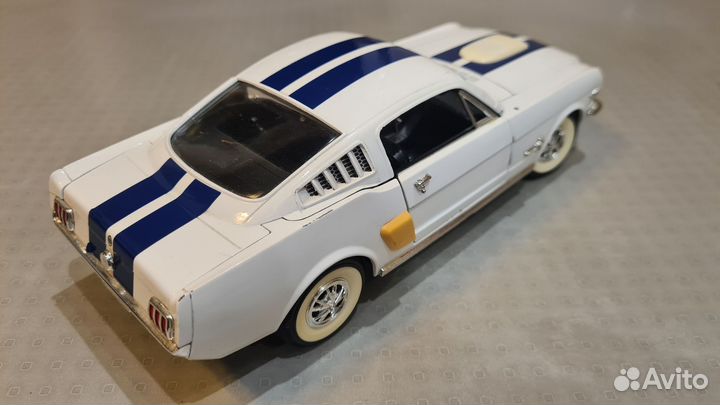 Коллекционная модель 1/18