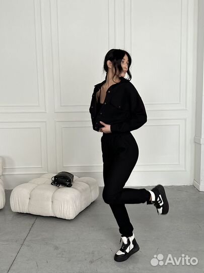 Спортивный костюм женский