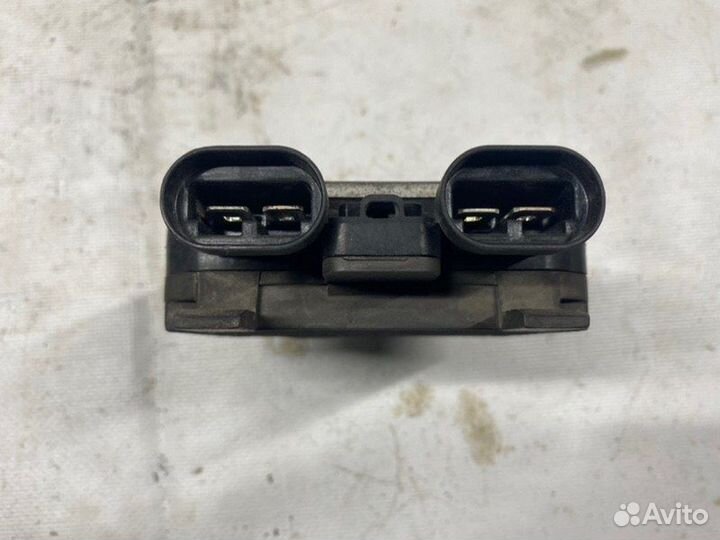 Блок управления вентилятором Volvo S60 V60 Xc60