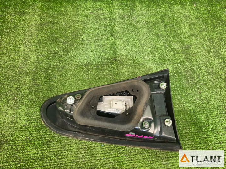 Вставка багажника задняя левая toyota sienta