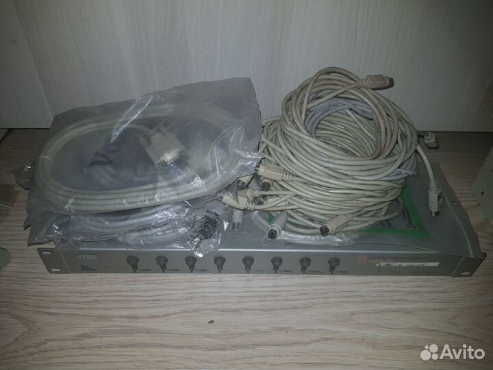 KVM свитчи переключатели