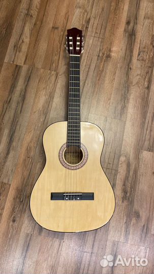 Классическая гитара новая 4/4 и 7/8