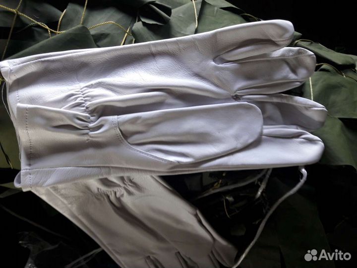 Перчатки парадные