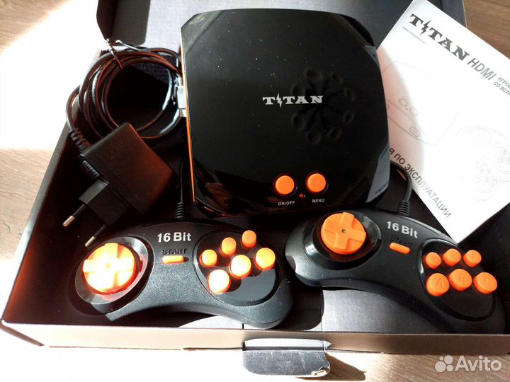 Игровая видеоприставка Titan 565 игр