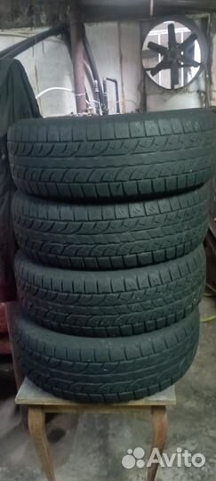 Yokohama Geolandar A/T-S G012 235/65 R17 и 235/65 R17